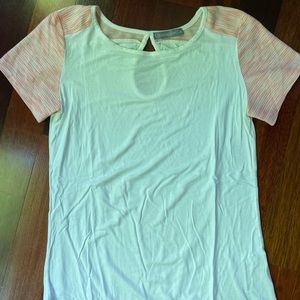 Loveappella White and Peach Tee